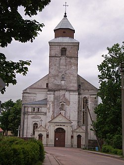 Veliuonos Švč. Mergelės Marijos Ėmimo į dangų bažnyčia